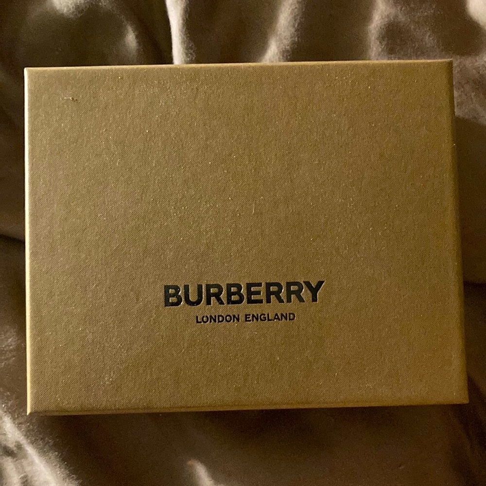 Burberry box